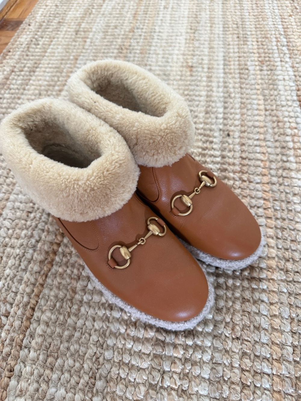 Gucci Brown Leather Shearling-Lined Moccasin Loafers with Gold Horsebit